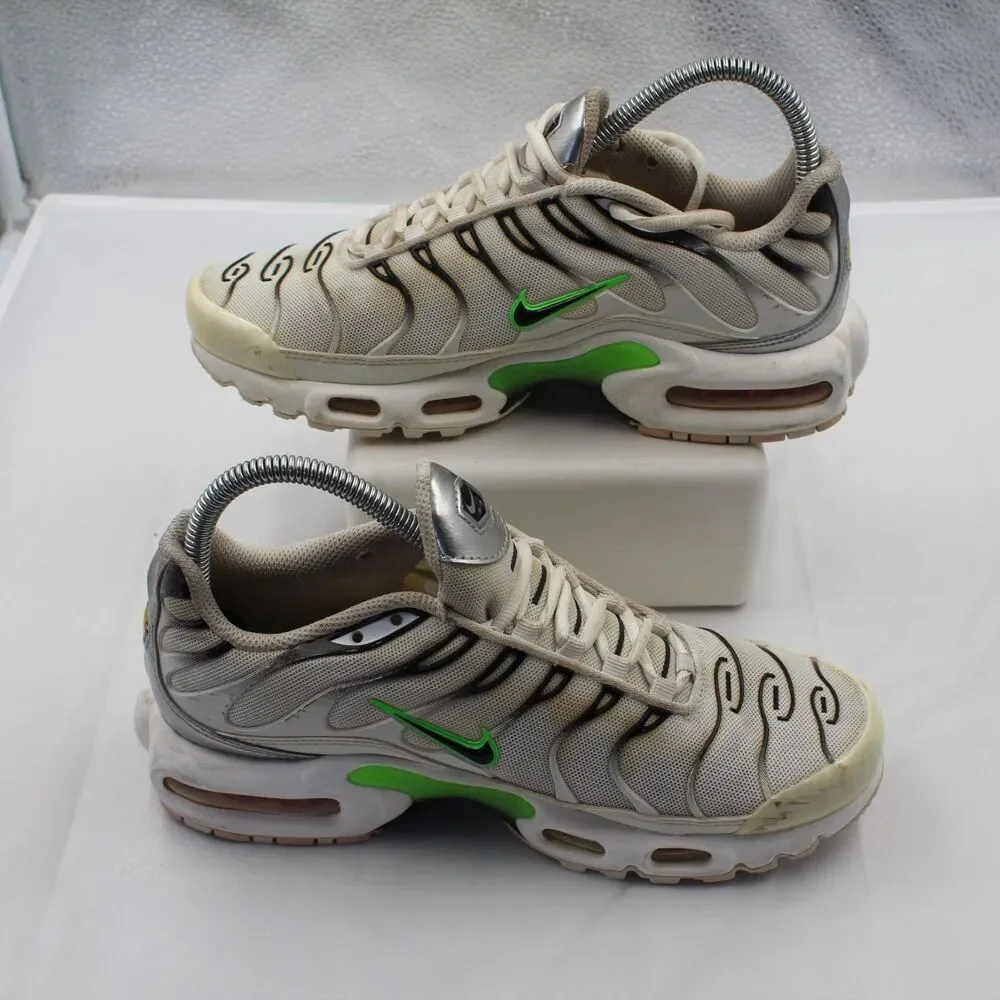 Nike Air Max Plus White Green Strike DN6997-100 Women's Size 7.5 TN